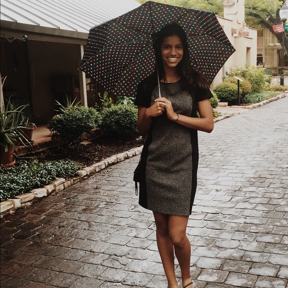 Meet your Posher, Alia - Picture 5 of 6